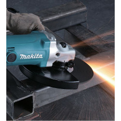 AMOLADORA MAKITA 230MM 2.000W GA9050 + Disco Diamante D61173 230 mm
