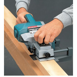 Cepillo Electrico MAKITA 82mm 950W 1100 82 mm