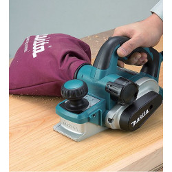 Cepillo MAKITA KP0810 82MM 850W 82 mm