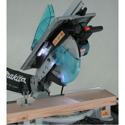Ingletadora MAKITA LH1040F 260mm 1.650W LH1040FN Mesa Superior Ingletadoras