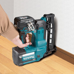 Clavadora MAKITA DBN600Z 18V Ø1,4mm 60mm + 5000 Clavos Medida Seleccionable Clavadoras y Grapadoras