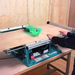 Sierra de Mesa MAKITA 260mm 2704N 1.650W Sierras de Mesa