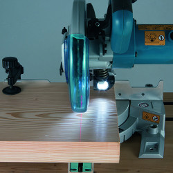 Ingletadora Telescópica MAKITA LS0815FLN Láser 216mm 1.400W Ingletadoras