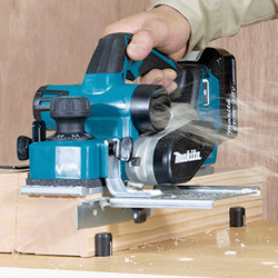 Cepillo Carpintero MAKITA DKP181ZU 18V BL 82mm AFT ADT Lijadoras y Cepillos
